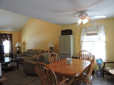 192 Charlton Rd, Spencer, MA 01562 - photo 5