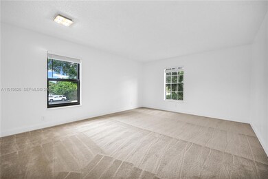7550 Stirling Rd unit V214, Hollywood, FL 33024 - photo 5
