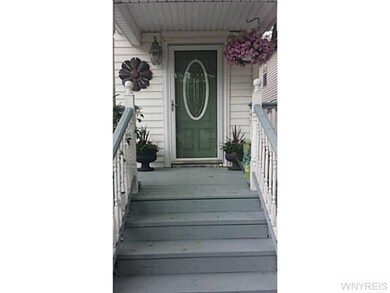 111 E Felton St, North Tonawanda, NY 14120 - photo 2