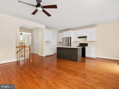 15862 Mackenzie Manor Dr, Haymarket, VA 20169 - photo 4