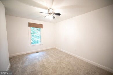 7124 Carmae Rd, Sykesville, MD 21784 - photo 2