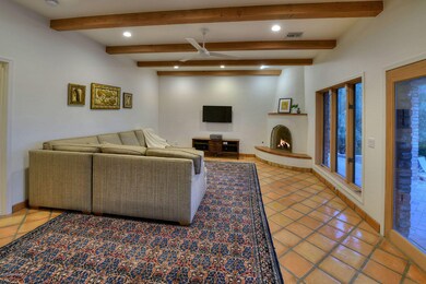 Attached guest quarters living rm