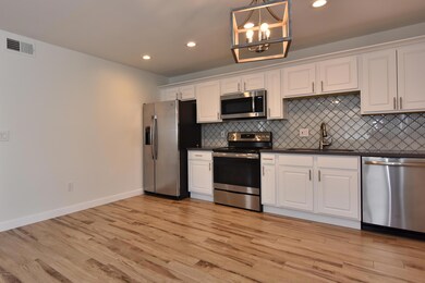 2308 N 28th Place unit 5, Phoenix, AZ 85008 - photo 3