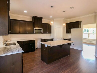 390 Fairview Cir, Hinesville, GA 31313 - photo 5