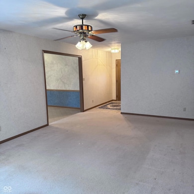 512 S Poplar St, Greensburg, IN 47240 - photo 3