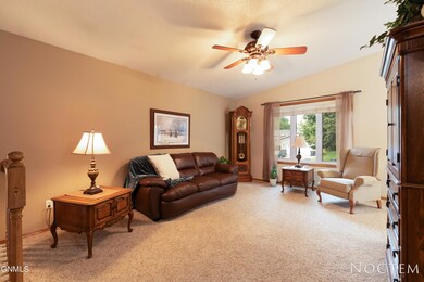 2103 11th Ave SE MLS-6