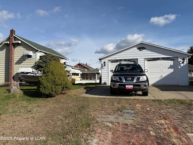 1096 Walnut St, Nanticoke, PA 18634 - photo 6