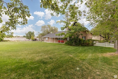 295 S State St, Ferron, UT 84523 - photo 3