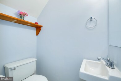 405 Red Tulip Ct, Taneytown, MD 21787 - photo 7