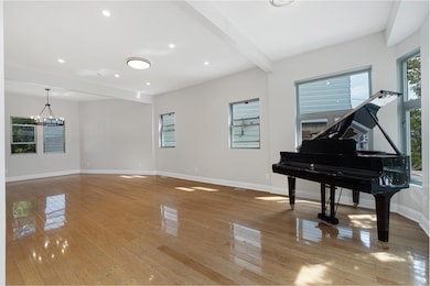 51 W 48th St, Bayonne, NJ 07002 - photo 4