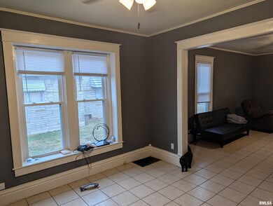 608 W Calhoun St, Macomb, IL 61455 - photo 5