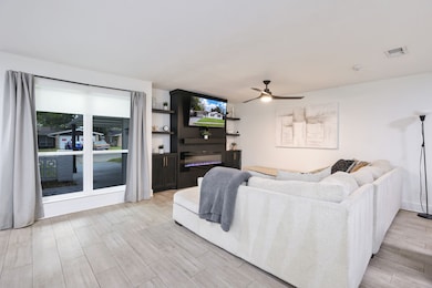 1831 Wintergreen Rd, Carrollton, TX 75006 - photo 3