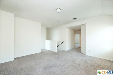 513 Circle Way unit 8D, Jarrell, TX 76537 - photo 6