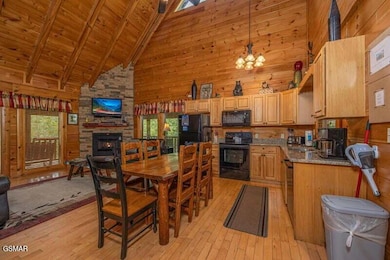 2034 Bear Haven Way, Sevierville, TN 37876 - photo 6