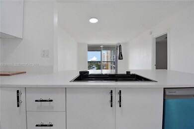 Delphi Towers unit 704, Pompano Beach, FL 33062 - photo 7