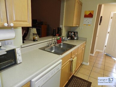 112 Dolly St, San Marcos, TX 78666 - photo 6