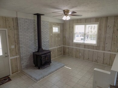 85 E Brewton St, Mc Rae, GA 31055 - photo 6
