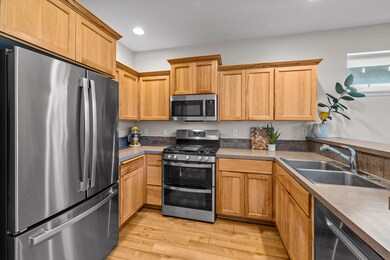 19843 Galileo Ave, Bend, OR 97702 - photo 6