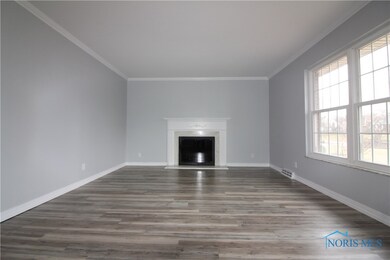 Fresh paint NEW FLOORS