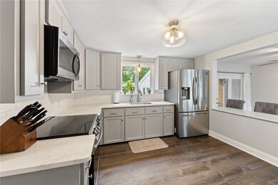 155 Kiwanee Rd, Warwick, RI 02888 - photo 3