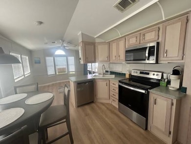 6633 53rd Ave E unit C-40, Bradenton, FL 34203 - photo 7