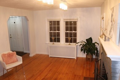 28 Walworth St, Worcester, MA 01602 - photo 4