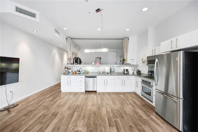 1100 Wilshire unit 2607, Los Angeles, CA 90017 - photo 3