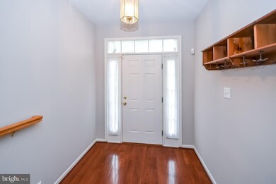 2523 Running Wolf Trail, Odenton, MD 21113 - photo 6