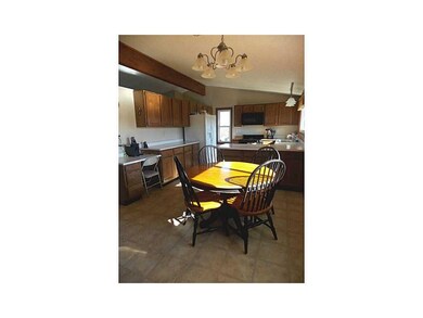 Eat-in Kitchen.
