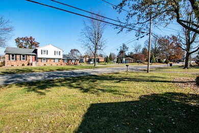 8704 Michael Ray Dr, Louisville, KY 40219 - photo 2