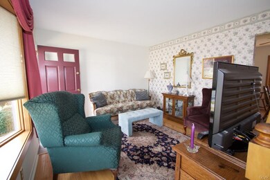 1509 Greenview Dr, Bethlehem, PA 18018 - photo 6