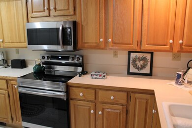 10 Bunker Ln unit 110, Lincoln, NH 03251 - photo 4