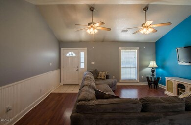 Family room 1.1