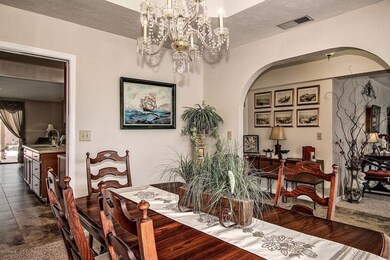 2435 S Honeysuckle Cir, Mesa, AZ 85209 - photo 5