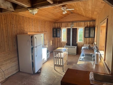 339 Kingdom Rd, Irasburg, VT 05845 - photo 6