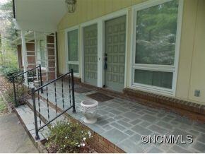 COVERED SLATE ENTRY