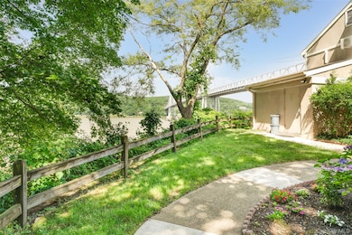 68 Gerald Dr unit D1, Poughkeepsie, NY 12601 - photo 3