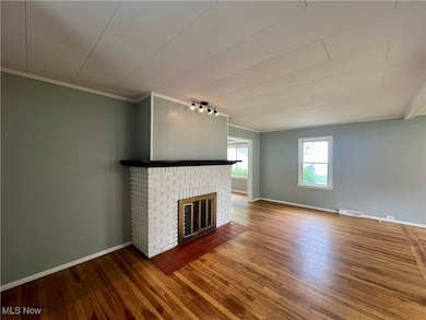 493 E 331st St, Eastlake, OH 44095 - photo 7