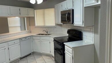 1405 Autumn Chase Square, Bedford, TX 76022 - photo 4