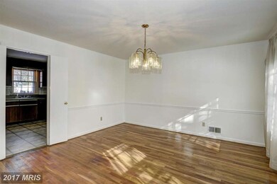 11600 Karen Dr, Potomac, MD 20854 - photo 5