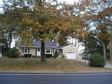 598 Elm St E, Raynham, MA 02767 - photo 2