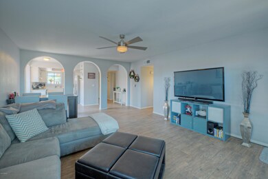 5202 E Ha-006-013-Living Ro-MLS_Size