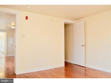 415 S Broad St unit 3F, Philadelphia, PA 19147 - photo 4