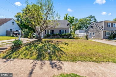 121 Cabbel Dr, Manassas Park, VA 20111 - photo 2