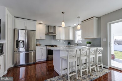 2713 James Dr, Alexandria, VA 22303 - photo 7