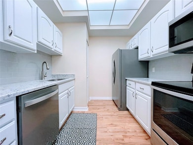 3730 Cadbury Cir unit 400, Venice, FL 34293 - photo 6