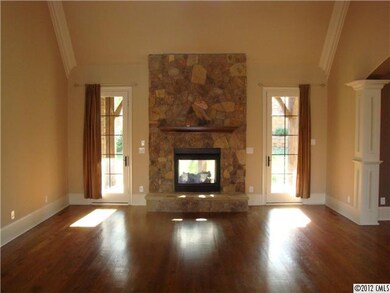 Family Room - Vaulted Family Room with Gas Firepla