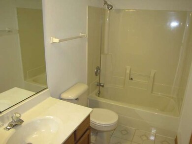 961 Amaranth Dr unit 2, Aurora, IL 60504 - photo 3