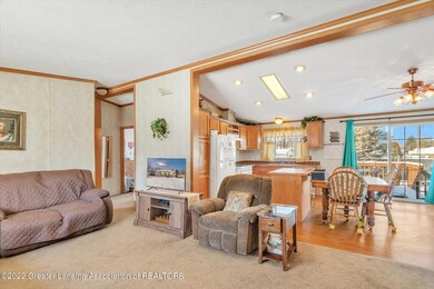 08-908-Maple-St-WindowStill-Real-Estate-