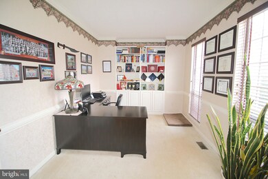 3680 Thomasson Crossing Dr, Triangle, VA 22172 - photo 4